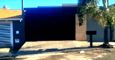 Prédio com 137m² em Marília/SP