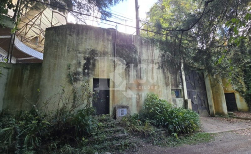Ampla área em São José dos Campos com 2.583 m²