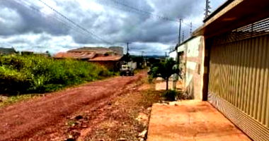 Casa 2 quartos, 1 banheiro, 59m² construída, ocupada