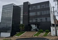 Prédio industrial com 4 pavimentos, 1.382,12m² construídos