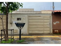 Casa com 102,56m² construída e 150m² de terreno, 2 quartos, ocupada
