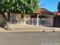 Casa com 2 quartos, 1 banheiro e 1 vaga