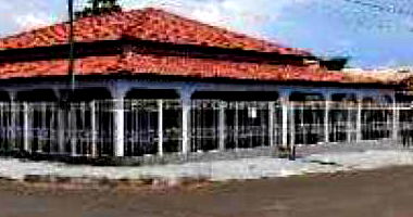 Casa Ocupada com 304m² de Área Construída em Nortelândia-MT