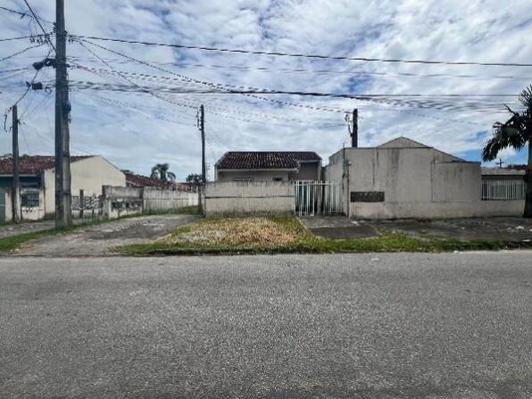 Casa com 2 quartos, 1 banheiro, 40,78m² área privativa, 1 vaga