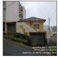 Casa com 3 quartos em Manhuaçu - MG