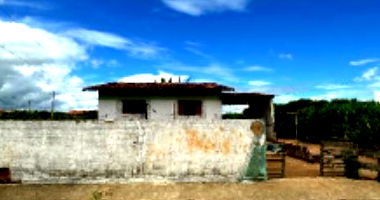 Casa residencial com 3 quartos, 2 banheiros, 1 vaga, 120m², ocupada