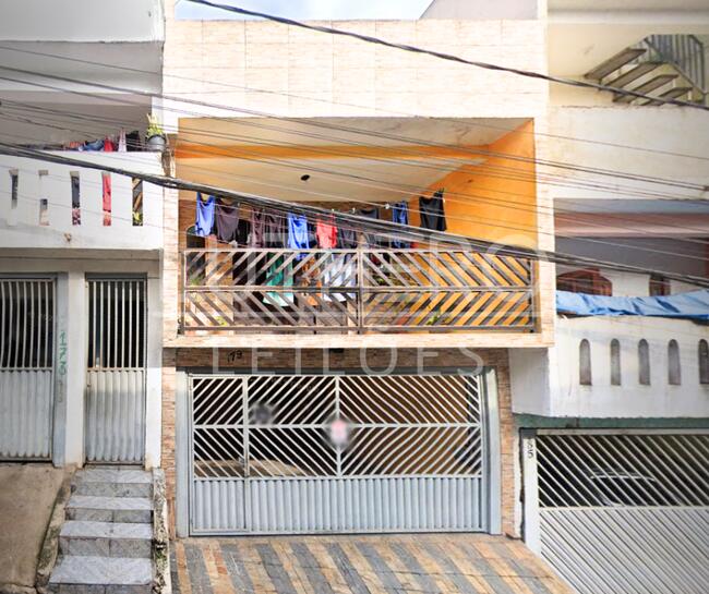 Direitos sobre casa sobrado 200m² com 1 vaga coberta, desocupado