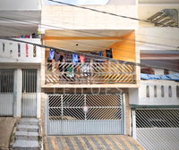 Direitos sobre casa sobrado 200m² com 1 vaga coberta