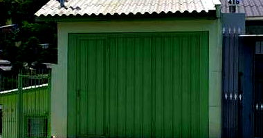 Casa Ocupada com 2 Vagas e 190m² em Caxias do Sul