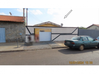Casa com 60m² e Terreno de 325m² em Franca/SP