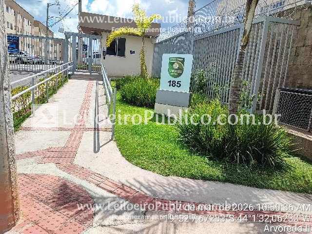 Apartamento com 2 Quartos e 1 Vaga em Contagem