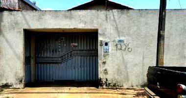 Casa padrão com 4 quartos, 4 banheiros, 1 vaga, 177.64m² construída