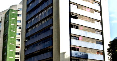 Sala Comercial com 2 vagas, 211,68m² privativos, imóvel ocupado