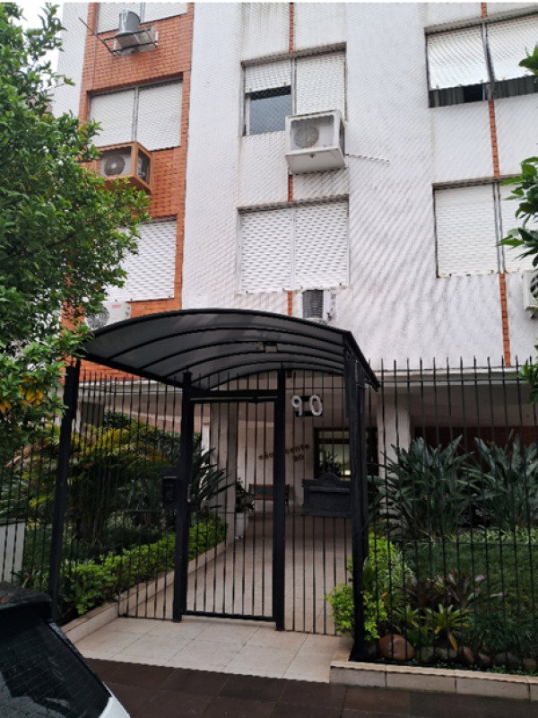 Apartamento 2 quartos, 76m² privativos, em Porto Alegre - RS
