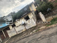Lote 001 - 3 casas em 312m² com lance inicial de R$267.923,85