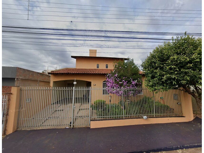 Casa espaçosa com 309,40m² em Vila Boa Esperança
