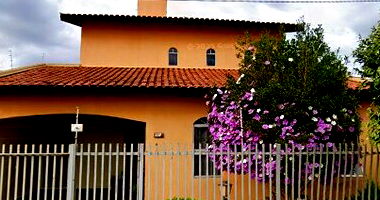 Casa espaçosa com 309,40m² em Vila Boa Esperança