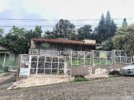 Casa Espetacular com 3 Quartos e 2 Vagas em Indaial