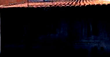 Casa Ocupada com 3 Quartos e 1 Banheiro em Leilão