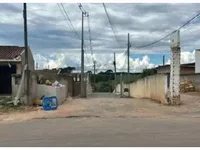 Casa ocupada com 35,10m² construída e 2 quartos