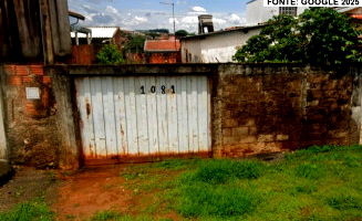 Casa com Terreno em Franca/SP