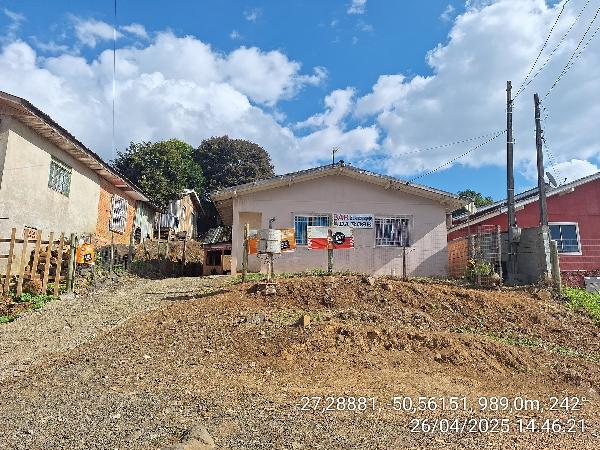 Casa 2 quartos, 1 banheiro, 61m² construída, terreno 360m²