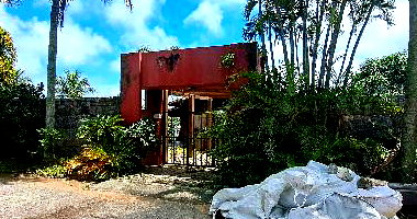 Casa com 10 Quartos e 5 Suítes em Condomínio no Rio de Janeiro