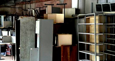 Mobiliário em Geral/ ENTRE OUTROS - Sucatas