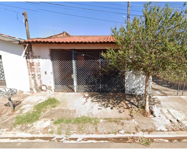 Terreno com benfeitoria de 154 m² em Bauru