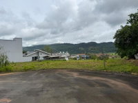 Terreno em Agronômica/SC com 606,29m²