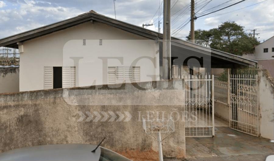 Residencial com 223m² de terreno e 115m² de construção