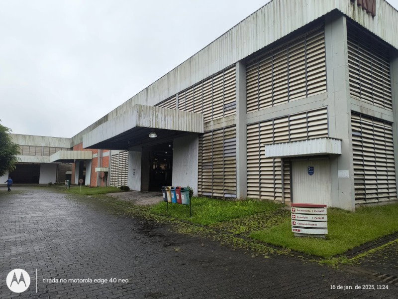 Complexo Industrial com Galpões e Equipamentos em Joinville/SC