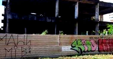 Prédio em construção com terreno de 693m² no Jardim Irajá