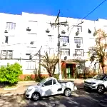 Apto 211 no Edifício Presidente Castelo Branco - Menino Deus