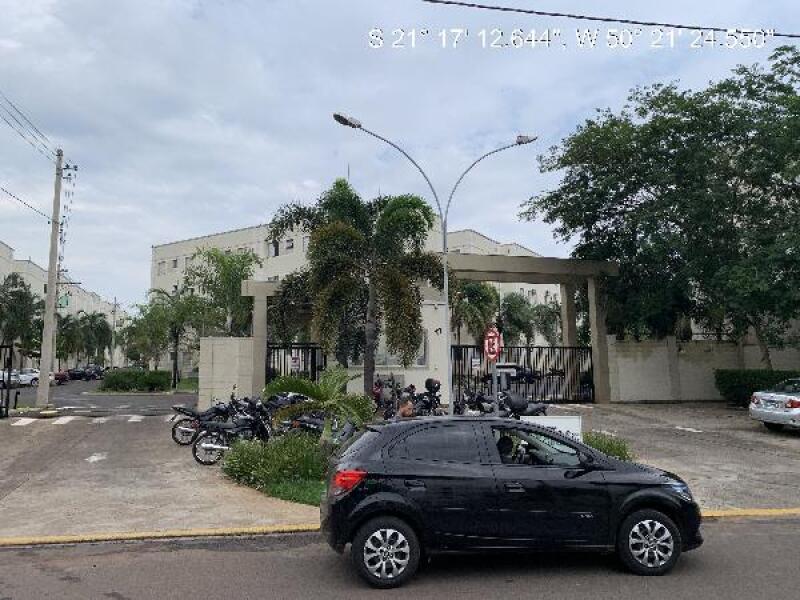 Apartamento 44m² com 1 vaga, área privativa, desocupado