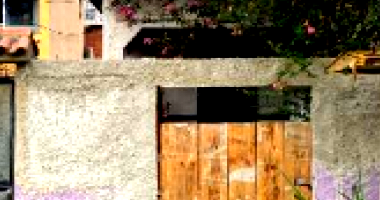 Casa residencial com 2 quartos, 2 banheiros e 50m² privativos, ocupada