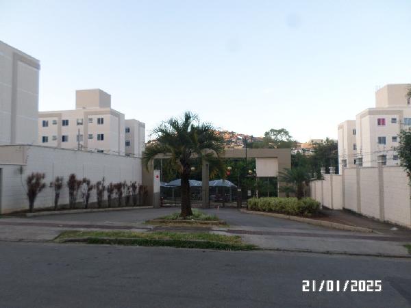 Apartamento no Residencial Parque Serra dos Ipês com 41,85 m²