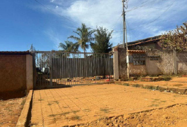 Casa n°04 em Jardim Planalto - Luziânia/GO com 3 quartos e 1 banheiro