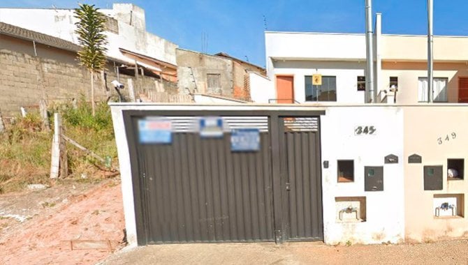 Casa em Condomínio 2 quartos 2 banheiros 65m² ocupada