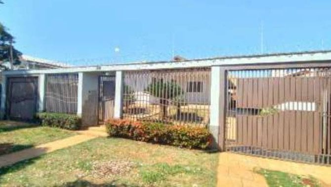 Casa com 446 m² de área construída, ocupada, em Vila Bandeirantes