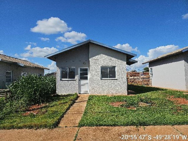 Casa com 43,77m², 2 quartos, 1 banheiro, terreno de 200m²