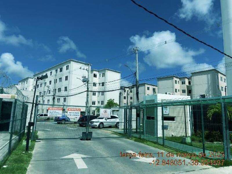 Apartamento com 2 quartos em Salvador