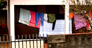 Lote com Casa Popular em Mandaguari - 198 m²