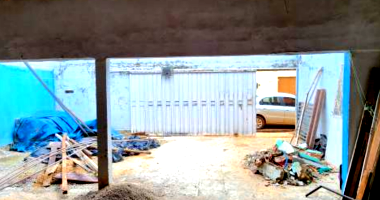 Casa com 3 quartos, suíte, 1 banheiro, cozinha, sala, garagem para 2 carros, 120m² construída