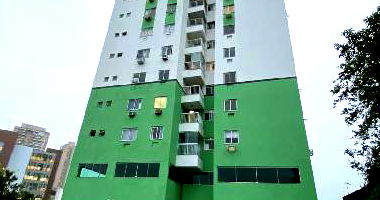 Apartamento com 2 Quartos e 1 Vaga em Macaé