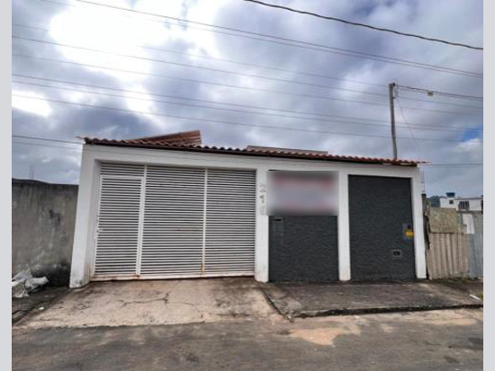 Casa Ocupada com 216m² de Área Construída em Juiz de Fora
