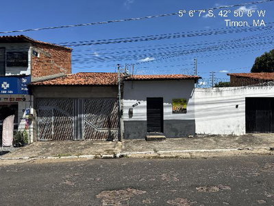 Casa com 3 quartos, 3 banheiros e 100 m²