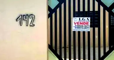 Casa em leilão com 2 quartos e 1 banheiro