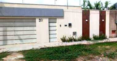 Casa Padrão Ocupada com 1 Vaga em Juazeiro do Norte