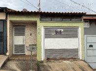 Casa com 2 quartos em Três Corações/MG